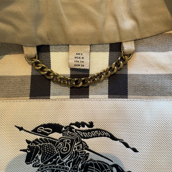 Burberry Trench Coat, The Sandringham - Worn once - In perfect condition - Picture 4 of 9